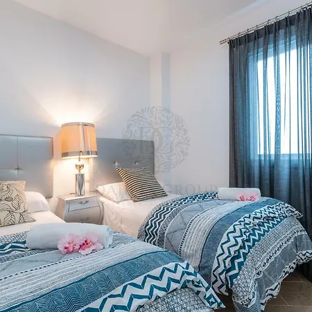 Apartment El Faro By Dahlia Group *