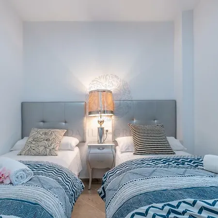 Apartment El Faro By Dahlia Group *